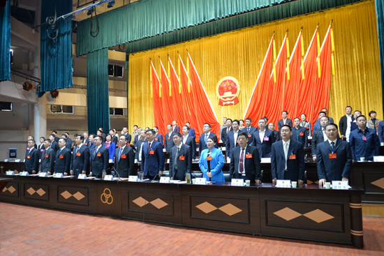 两会动态赤壁市第九届人民代表大会第三次会议胜利闭幕